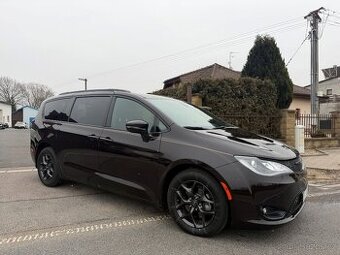 Chrysler Pacifica 3,6 V6 Stown 2x DVD S-type 2018