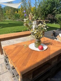 Parketový stůl, stůl z palet, zahradní stůl, retro stůl