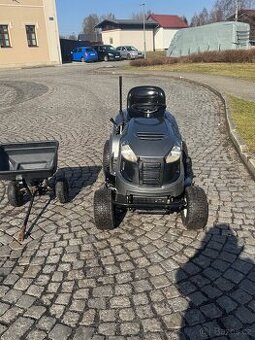 Prodám plně funkční zahradní traktůrek