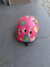 Dětská cyklisticka přilba