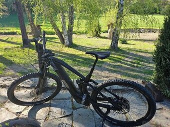 Cube Stereo Hybrid 140