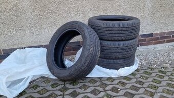 Prodám letní pneu Continental 215/55 R17