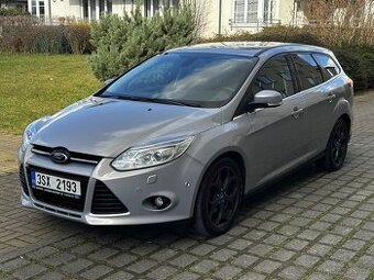 Ford Focus 1.6 TDCi 85kW Titanium Xenony Navi ALU R17 2012