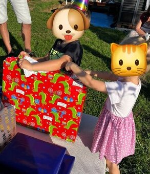 Balik obleceni holka 6-8let daruji za odvoz