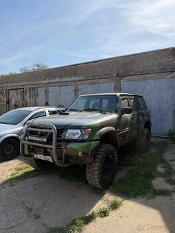 Nissan patrol y61