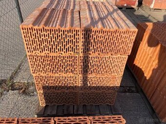 Cihla tvarbet moravia 44 (440x247x238) 50ks