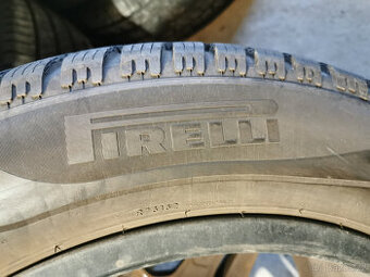 235/55 R19 - zimní pneu Pirelli (2 ks) DOT 25 - 7+ mm