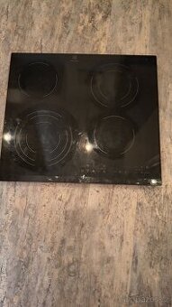 Sklokeramická varná deska Electrolux EHF46343FK