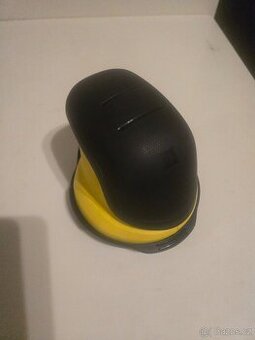 Karcher elektrická škrabka na leštění autoskla a na led