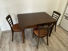 Prodám jídelní stůl + 4x židle - 1