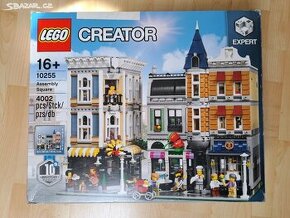 LEGO 10255 Shromáždění na náměstí - ROZBALENO