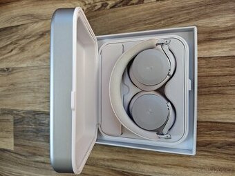 Sluchátka Bang & Olufsen Beoplay H95 bílá