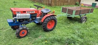 Traktor včetně vleku