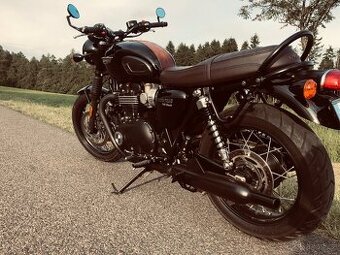 Triumph Boneville T120 Black