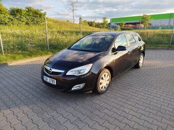 Opel Astra J ST 1.7 CDTI 92kW