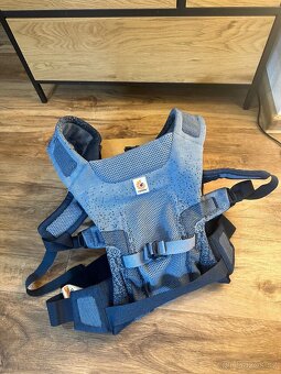 ERGOBABY Nosítko Aerloom Ocean Blue