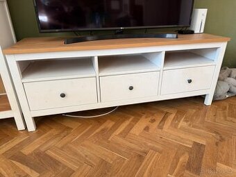 Tv stolek hemnes