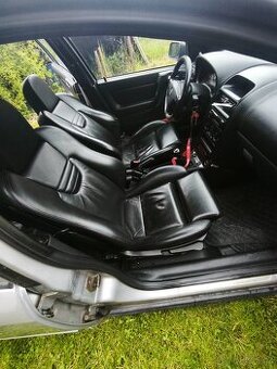 Sedačky RECARO
