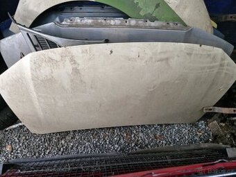 Vw touran 2009 kapota motoru