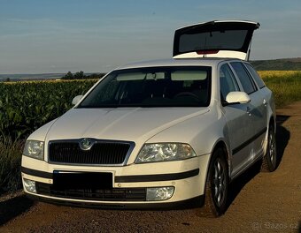 Škoda Octavia II DSG kombi platná STK