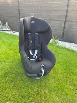 Britax Römer TRIFIX 2 iSize 2022 Cosmos Black