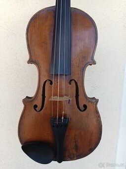 2. Housle