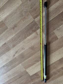 Plynová vzpěra pátých dveří nebo přední kapoty délka 56cm