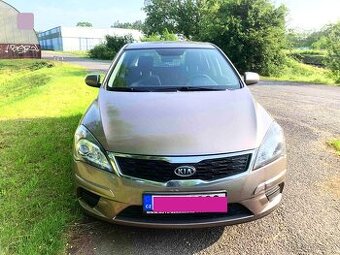 KIA Ceed 1.4 benzín