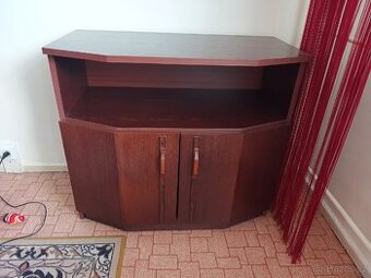 Skříňka pod tv - 1