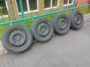 Pneu r16 - 1