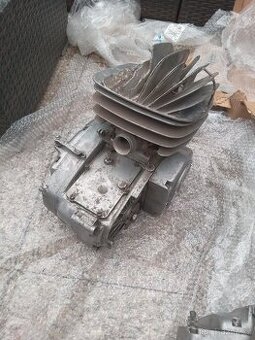 Motory cz cross 981/380