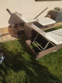 Prodám lehátka plast.ratan nevyužité.