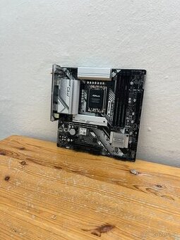 ASROCK B760M Pro RS/D4 WiFi Socket intel 1700,Funkční,Záruka