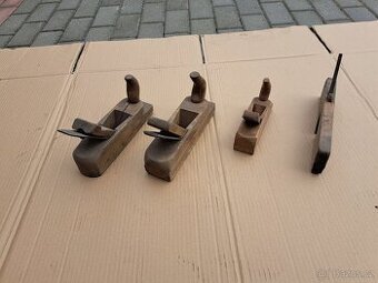 Staré ruční hoblíky na dřevo