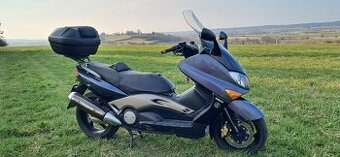 Yamaha T-max 500