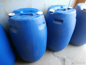 Sud, kanystr, nádoba plastová použitá za 400 kč