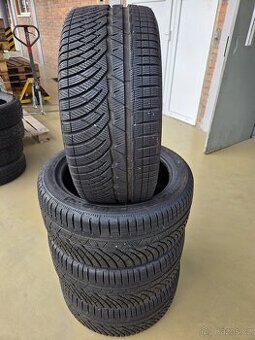 Zimní pneu Michelin 255/40 R18 - sada 4Ks