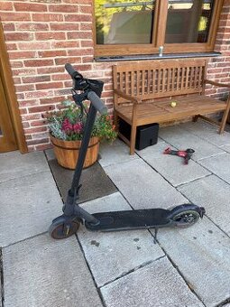Prodám elektrokoloběžku Xiaomi Mi Electric Scooter 1S