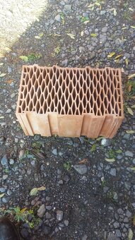 Zbytky staveb.materialu