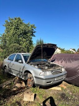 Škoda octavia 1 1.9tdi 66kw předface díly z vozu