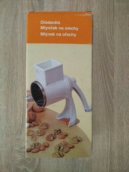 mlýnek na ořechy