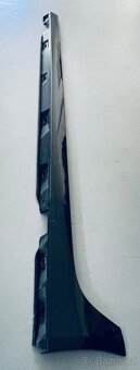 prodám levý kryt prahu Audi A6 C7 (2012)