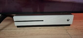 Kompletní herní set Xbox One S + 2 ovladače + 3 TOP hry