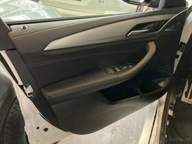 BMW X4 G02 M Paket – díly z levých předních dveří - 1