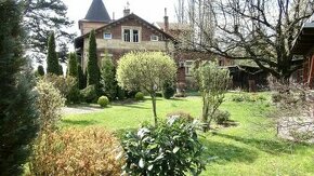 Prostorný cihlový byt s vlastní zahradou ve městě Hořice - 1