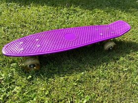 Pennyboard/Skateboard fialový