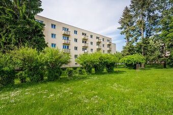 ZDĚNÝ BYT 2+KK /58m2/2.P v Labské Kotlině V Hr.Králov