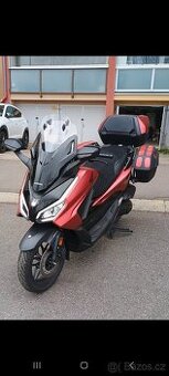 Honda Forza 125