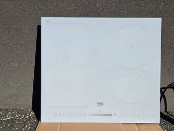 Bílá indukční deska Beko HII 64500 FHTW