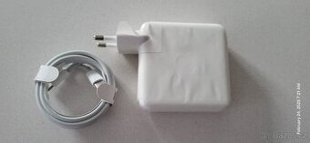 Nepoužitý Apple 61W USB-C adaptér (original) s USB-C kabelem